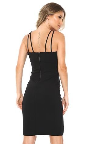 Vestido hot sale preto acostamento