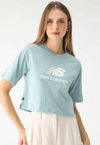 Camiseta Cropped New Balance Reta Logo Azul