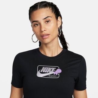 Camiseta Nike Sportswear Slim Feminina
