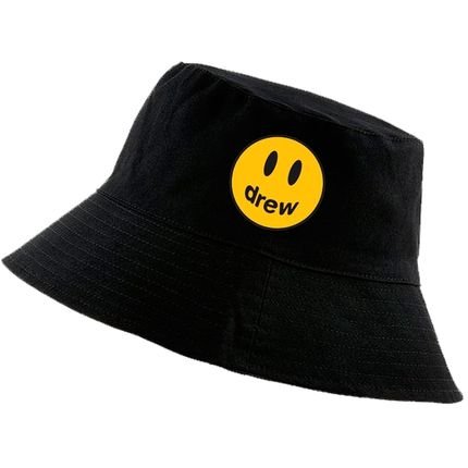 <em>Bucket hat</em> preto Smile, da Dafiti