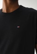 Camiseta Tommy Hilfiger Reta Logo Preta - Marca Tommy Hilfiger