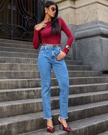 Calça Jeans Reta Feminina Cintura Alta Barra Desfiada 23729 Média Consciência - Marca Consciência