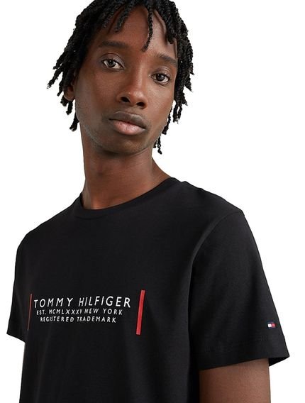 Camiseta Tommy Hilfiger Masculina Text Bar Corp Preta - Marca Tommy Hilfiger