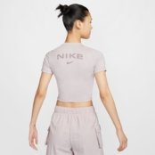 Camiseta Nike Sportswear Cropped Slim Feminina - Marca Nike