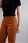 Calça Perna Reta em Sarja Color Feminina na Cor Caramelo Dialogo Jeans - Marca Dialogo Jeans