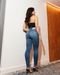 Calça Jeans Skinny Feminina Cintura Média Barra Desfiada 23176 Média Consciência - Marca Consciência