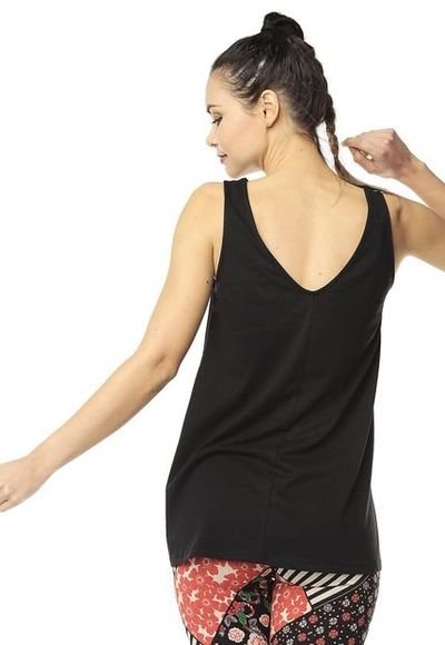 Camiseta 2025 negra desigual