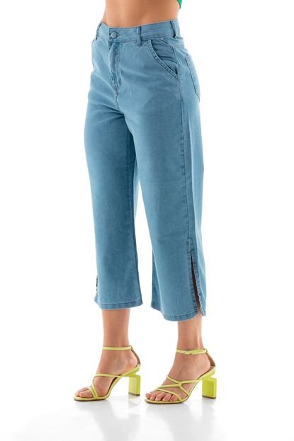 Pantacourt Jeans Feminina Slim com Fenda Lateral - 2661  Azul claro - Marca ARAUTO JEANS