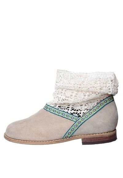 Bota kala best sale
